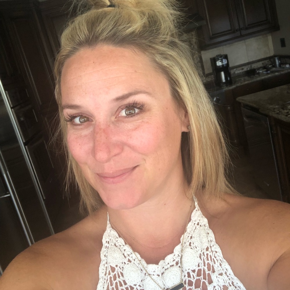Meet your Posher, Nicole